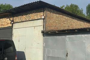 паркомісце за адресою Василя Порика просп., 8а