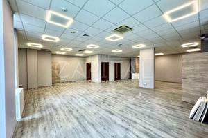 комерційна за адресою Князів Острозьких вул. (Московська), 4