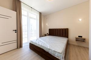 квартира за адресою Срібляста вул., 4