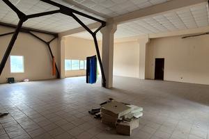 комерційна за адресою Незалежності бульв. (50 років Жовтня), 53