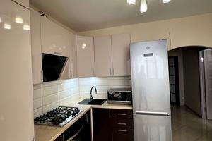 квартира за адресою Учительська, 3б