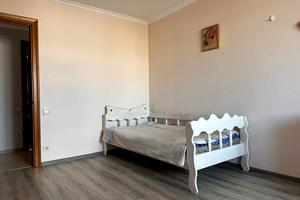 квартира за адресою Янтарна вул., 73