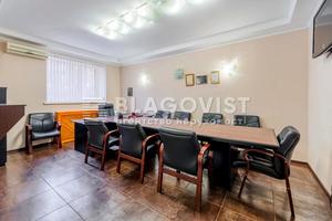 коммерческая по адресу Байды Вишневецкого ул. (Осиповского), 9