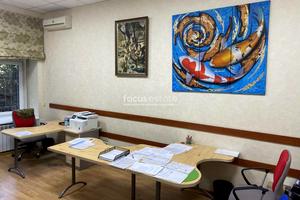 комерційна за адресою Микільсько-Ботанічна вул., 3