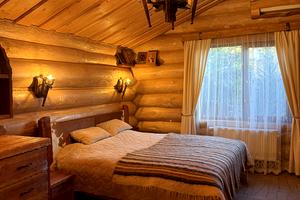 комерційна за адресою Київська вул., 5