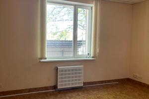 комерційна за адресою Водопровідна вул., 20