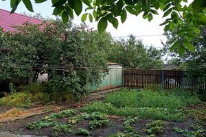 будинок за адресою Любомира Гузара вул. (Комарова), 1