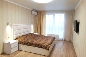 квартира по адресу Ревуцкого ул., 40-Г
