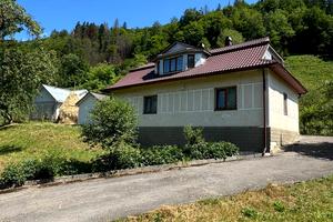 квартира по адресу жовтнева, 6