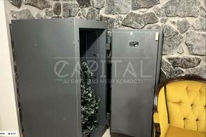 комерційна за адресою Шовковична вул., 5