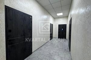 комерційна за адресою Центральна вул. (Чапаєва), 65