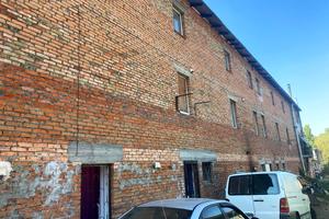 комерційна за адресою Робітнича вул., 2А