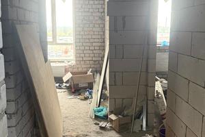 квартира по адресу Комарова ул., 27