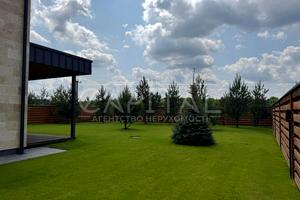 дом по адресу Центральна