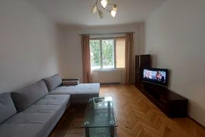 квартира по адресу Романицкого ул., 4