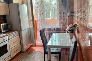 квартира за адресою Сінна вул. (Добровольського), 6