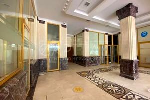 комерційна за адресою Лесі Українки бульв., 30В