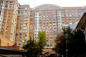 паркоместо по адресу Василия Тютюнника ул. (Анрі Барбюса), 5-В