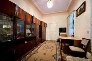 квартира за адресою Ольги Кобилянської вул., 12