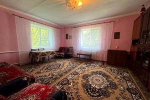 будинок за адресою Молодіжна