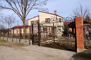 будинок за адресою Мирна