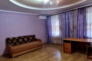 квартира за адресою Євгена Чикаленка вул., 59
