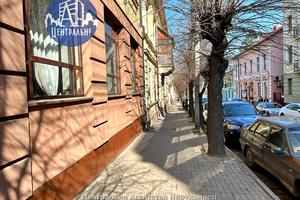 комерційна за адресою Шевченка, 21