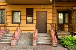 комерційна за адресою Дмитрівська вул., 69