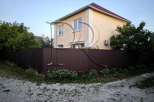 будинок за адресою Центральна вулиця, 4