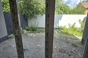 дом по адресу Українська ул.