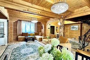 будинок за адресою Центральна