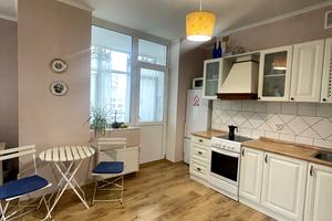 квартира за адресою Дніпровська набережна вул., 26-К