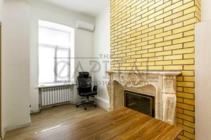 коммерческая по адресу Шота Руставели ул., 40/10