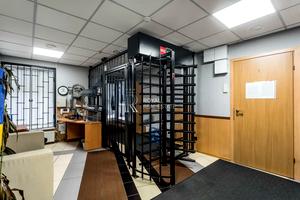 комерційна за адресою Воздвиженська вул., 43