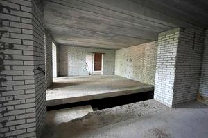 коммерческая по адресу Тихого, 2