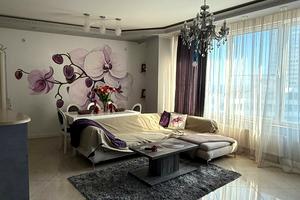 квартира по адресу Литературная ул., 1а