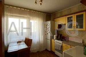 квартира за адресою Мілютенка вул., 17-В