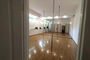 комерційна за адресою Роксоляни вул., 61