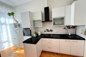 квартира за адресою Гулака-Артемовського, 7