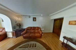 квартира по адресу Островського, 4