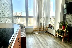 квартира за адресою Євгена Чикаленка вул., 95/2