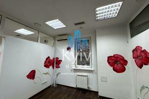 комерційна за адресою Басейна вул., 7