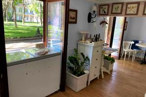 комерційна за адресою Театральна, 9
