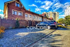 дом по адресу Климента Квітки ул. (Макаренка), 49/4