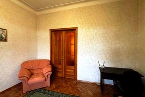 квартира за адресою Дмитра Яворницького просп. (Карла Маркса), 90