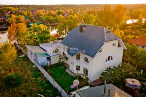будинок за адресою Лісова