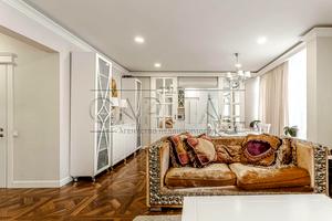 квартира за адресою Регенераторна вул., 4 к11