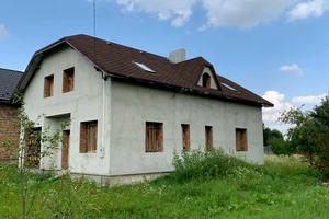 будинок за адресою Івасюка