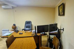комерційна за адресою Мечникова вул., 30
