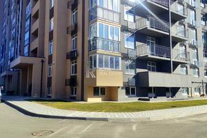 комерційна за адресою Метрологічна вул., 25